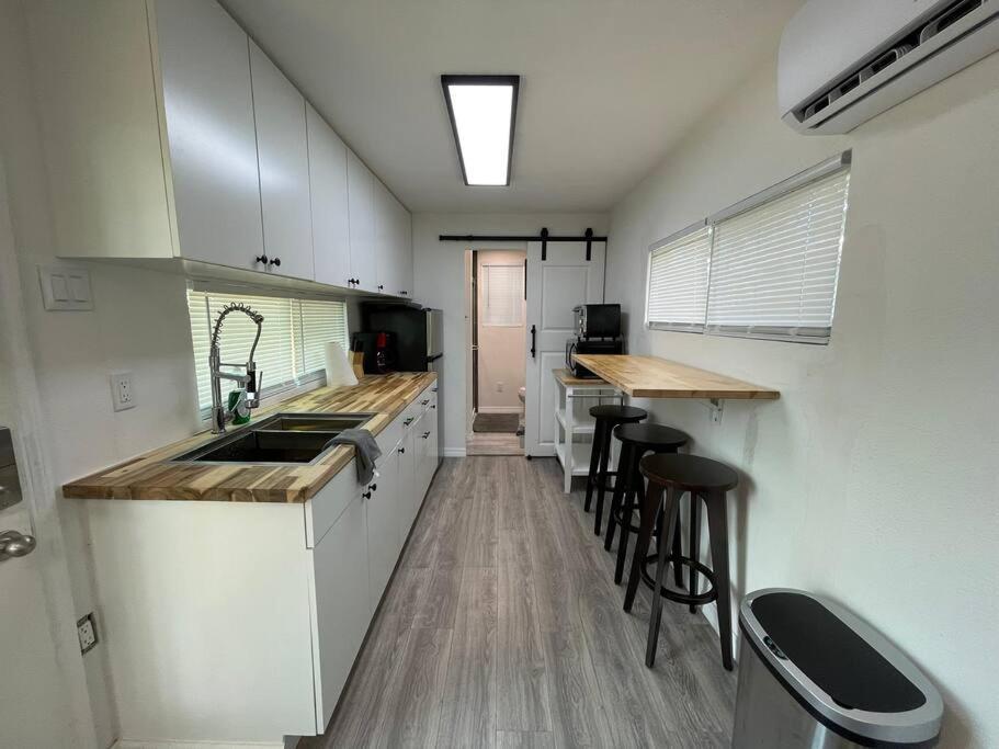 1Bed 1Bath Container Home Centrally Located Cypress Gardens Екстериор снимка
