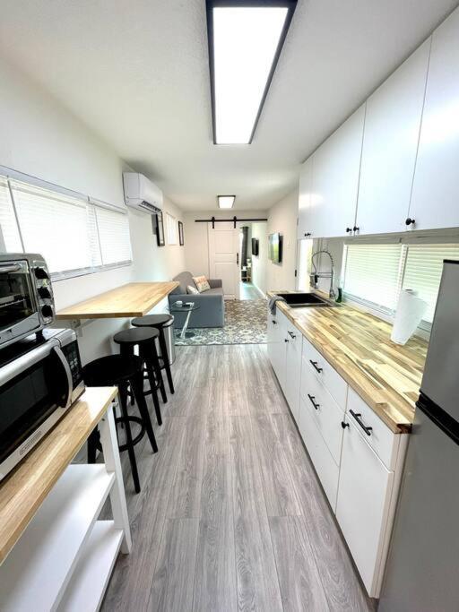 1Bed 1Bath Container Home Centrally Located Cypress Gardens Екстериор снимка